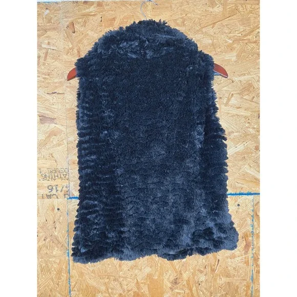 Fever Black Faux Fur Vest Women's Medium Sleeveless Zippered Textured‎ - Picture 3 of 9